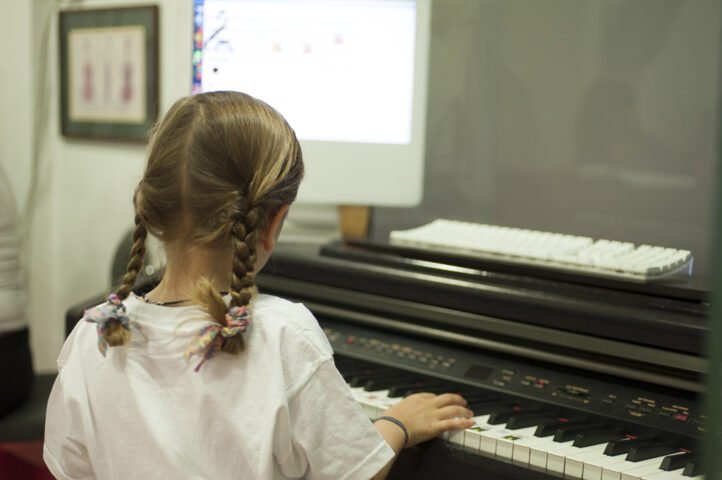 Acción Piano