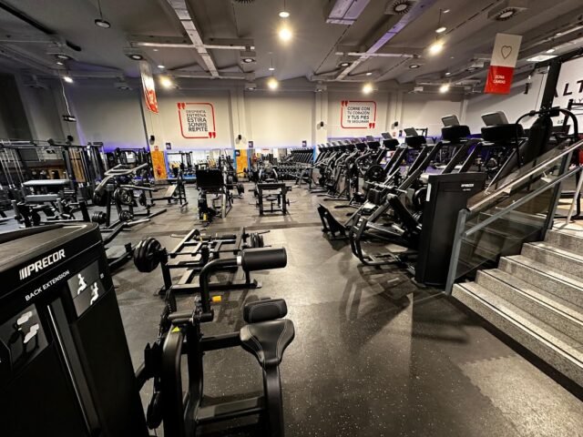 Gimnasio AltaFit Madrid Río